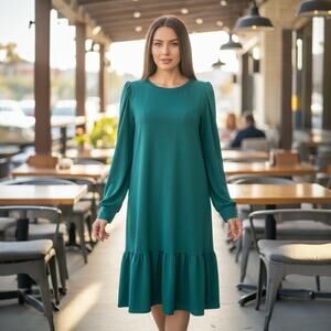 Crown & Ivy Emerald Green Ruffle Hem Shift Dress 3X Plus